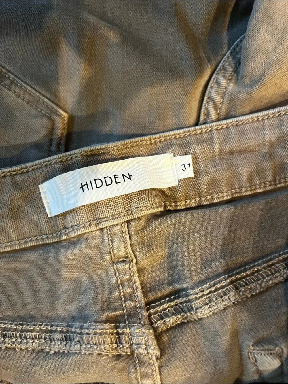 NWT Hidden Jeans Nori Wide Leg Crop Jeans Size 31 Taupe Button Fly Raw Hem